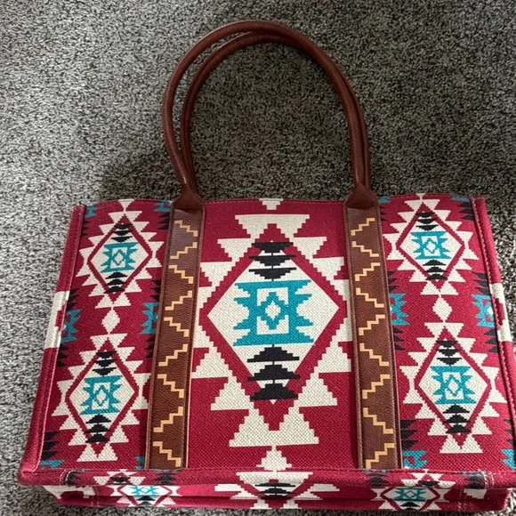 Wrangler Tote Bag - Red and Brown - Picture 5 of 6